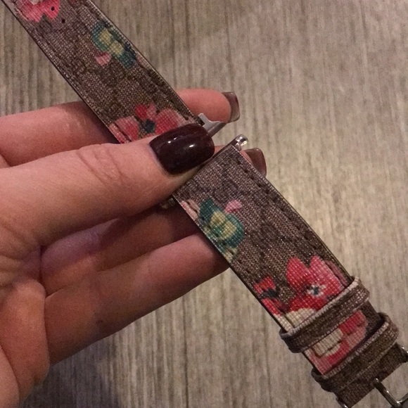 Gucci YA1264038 G-Timeless I watch band (BAND ONLY) - Picture 6 of 7